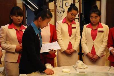 阿拉善大酒店餐饮部第十届服务技能大赛圆满落幕